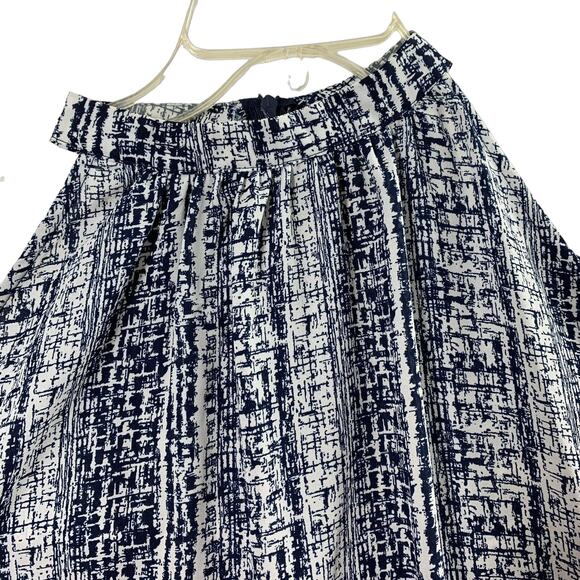 Paper Crane Top Womens Medium  Navy Blue White Print Sleeveless Fringe Blouse - Picture 3 of 8